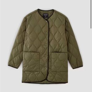 Everlane - The ReNew Quilted Mid-Length Liner Jacket